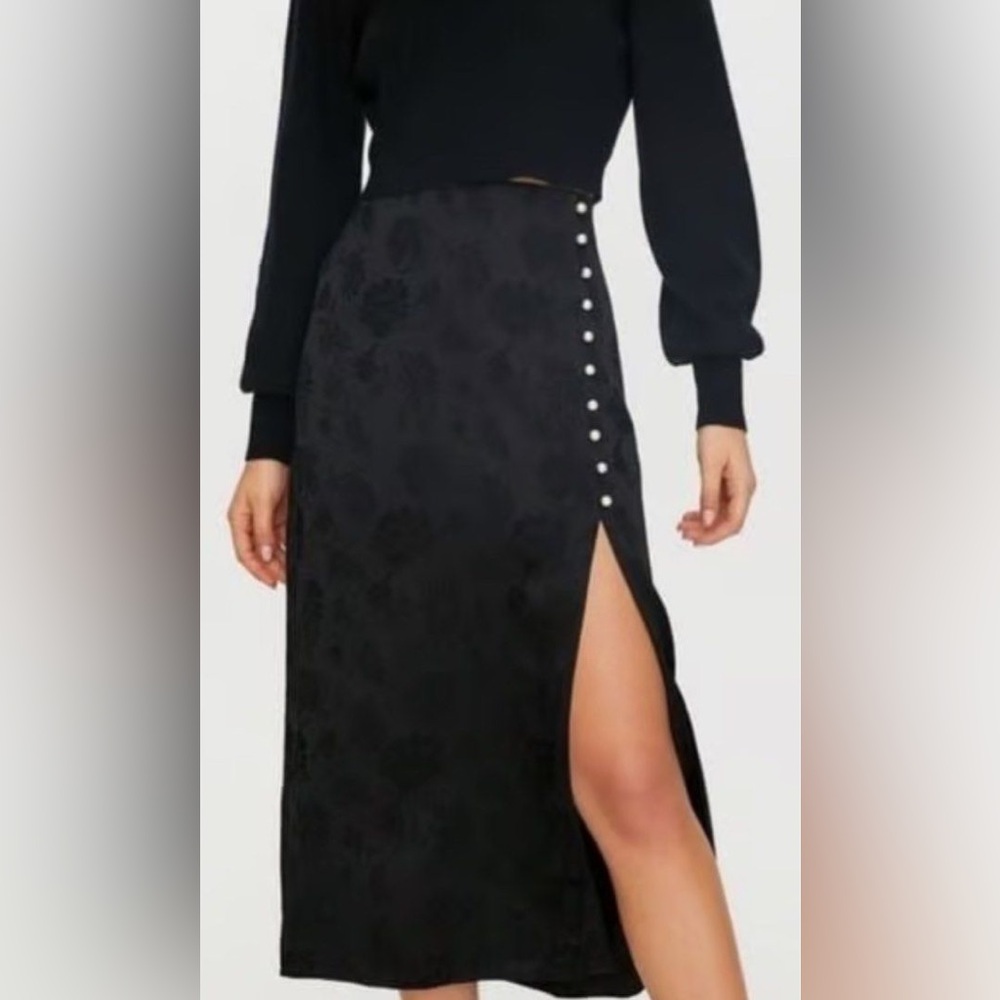 Wilfred (Aritzia) Baroque Skirt — Black XXS
